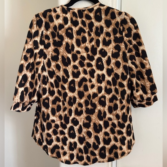 SHEIN Tan and Cream Graphic Blouse with Notched Collar - Picture 4 of 6